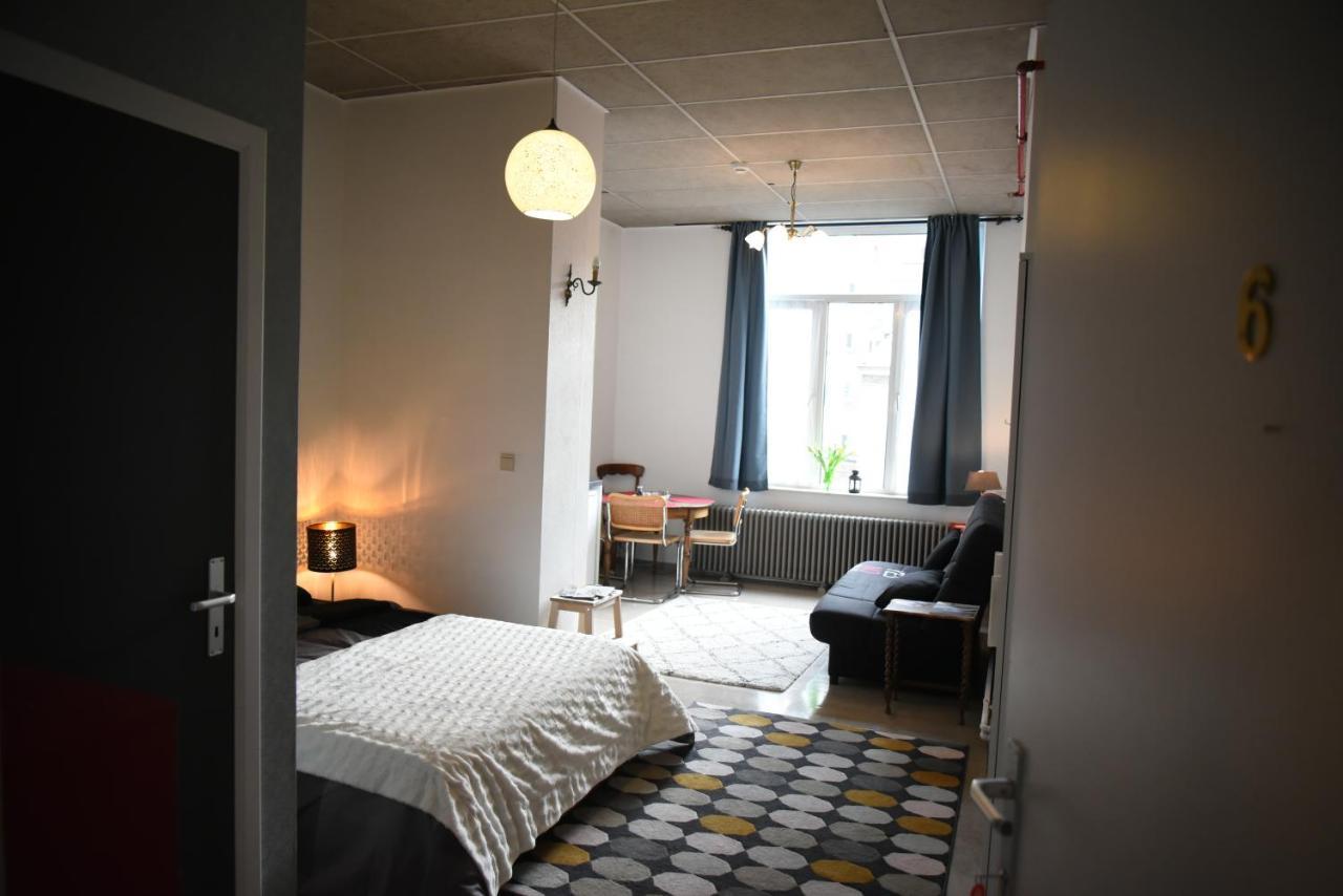 Le Piercot Otel Liège Oda fotoğraf