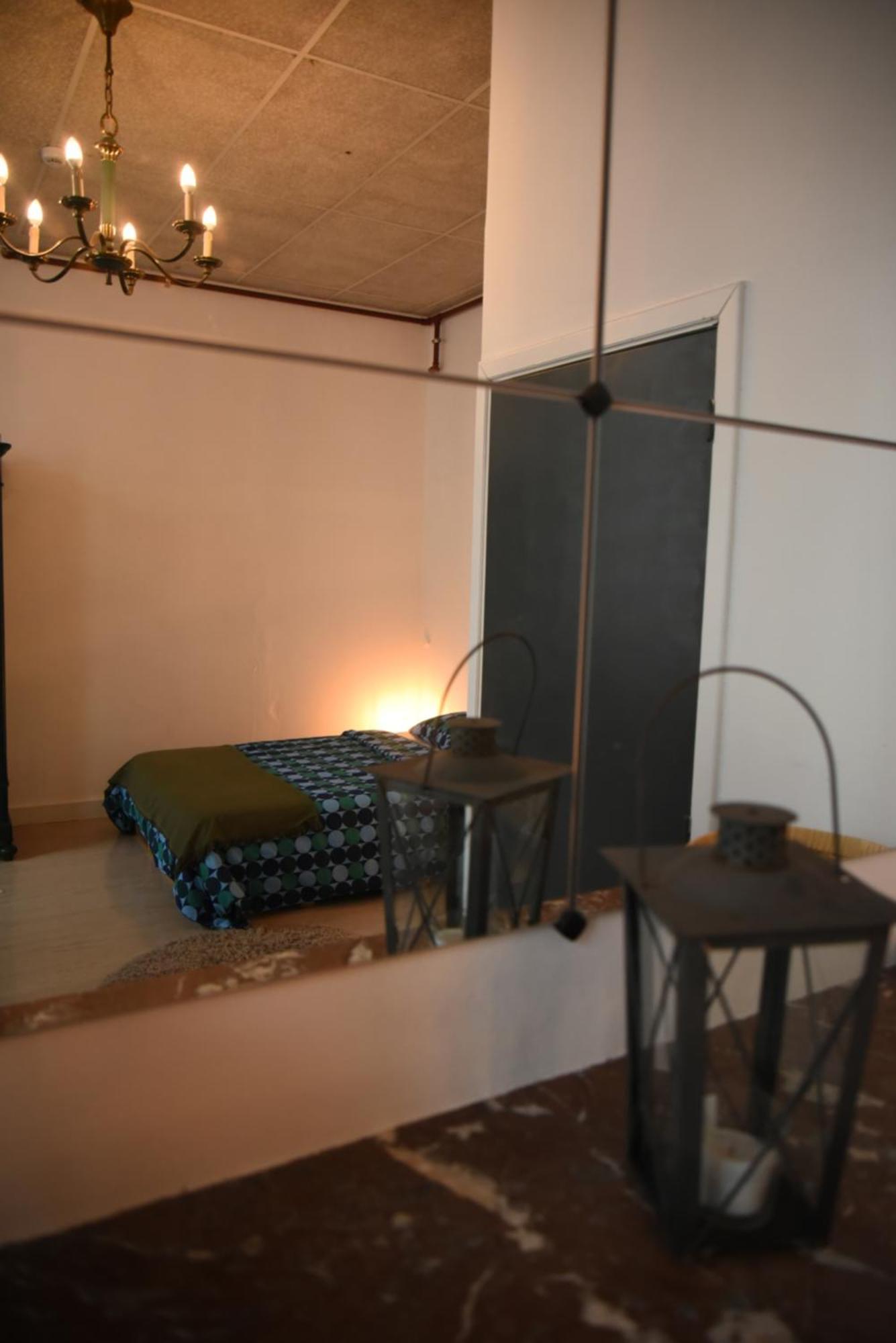 Le Piercot Otel Liège Oda fotoğraf